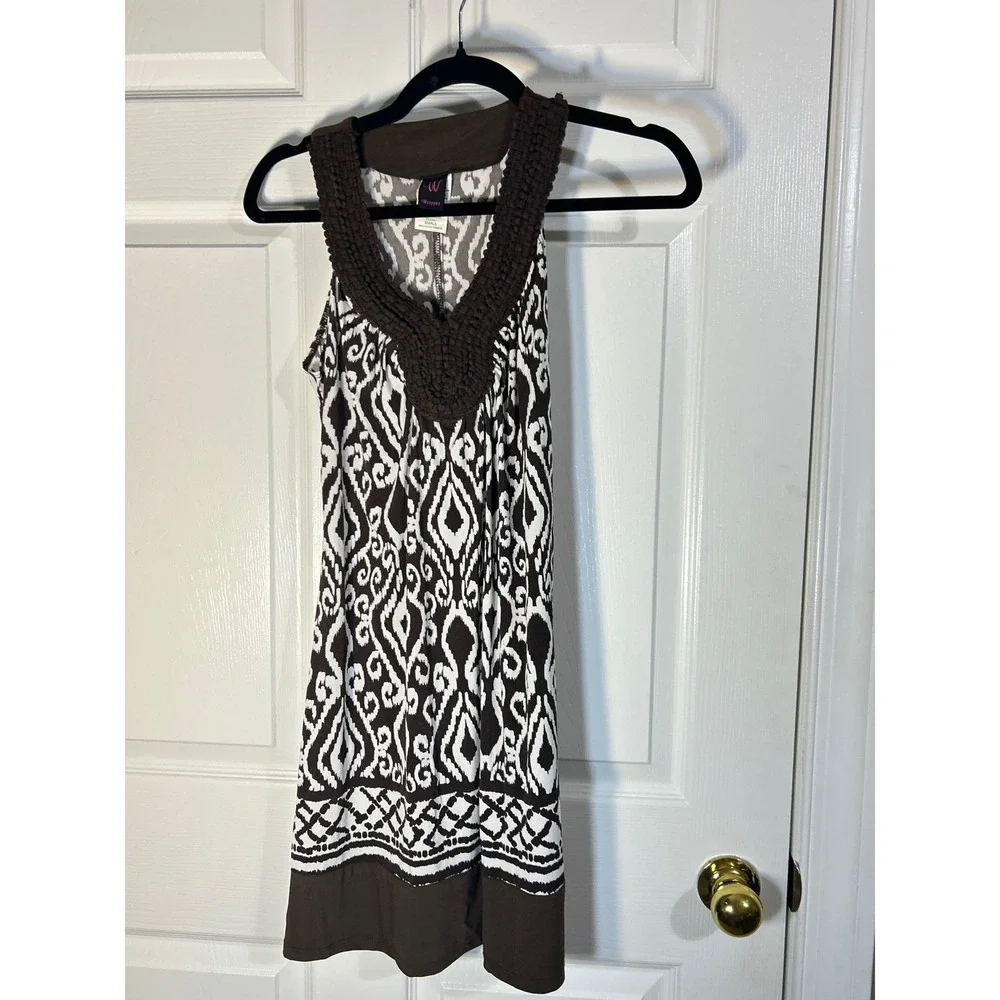 Wrapper Women's Brown White Ikat Print V Neck Sleeveless‎ Dress Size Small